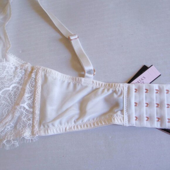 32DDD/M VICTORIA SECRET Dream Angels Unlined Plunge Bra Set String Bikini Panty - Picture 10 of 12